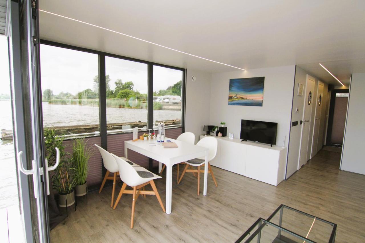 Hausboot Fjord Nordstern Mit Dachterrasse In Schleswig Hotel Exterior foto