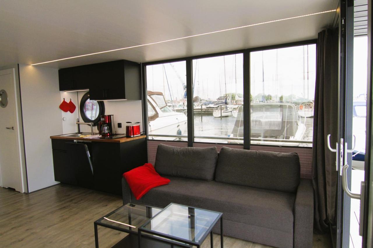 Hausboot Fjord Nordstern Mit Dachterrasse In Schleswig Hotel Exterior foto